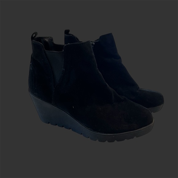 Black suede wedge boots - Picture 1 of 3